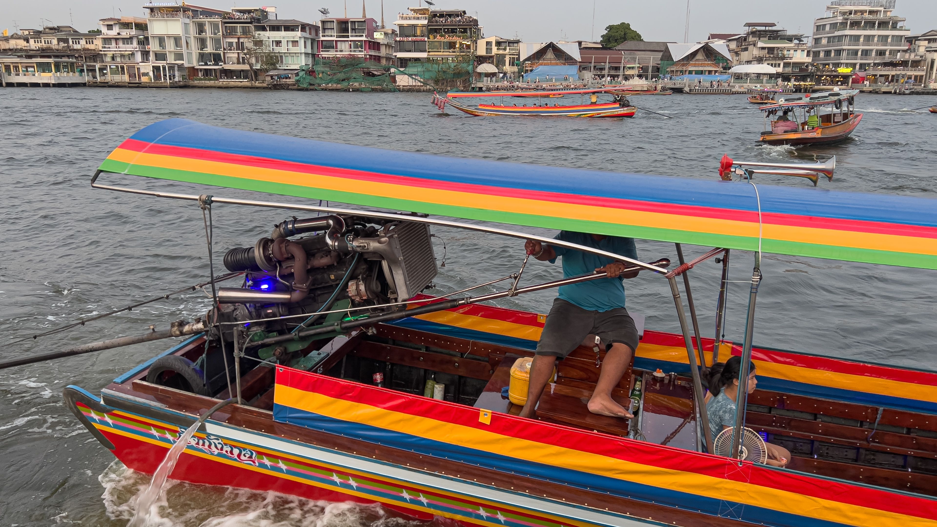 Advanced static website hosting with Amazon S3 and CloudFront